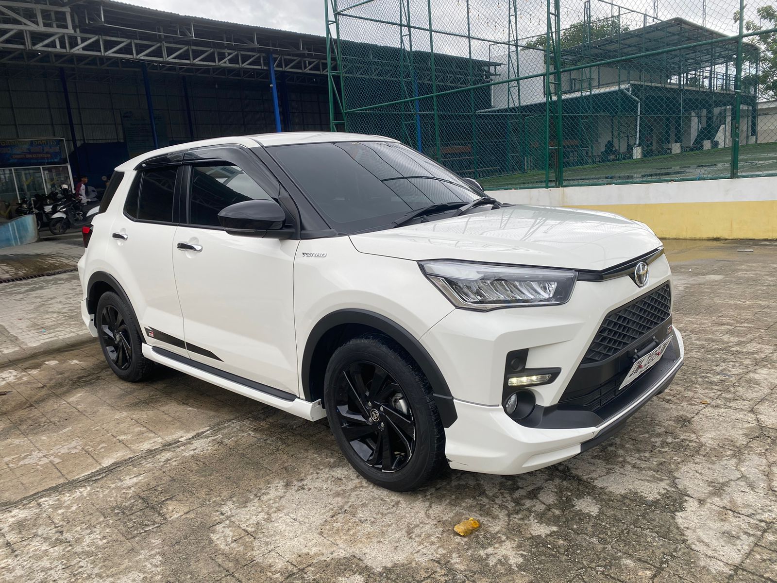 RAIZE 1.0T GR - 2022 - DM 1308 BM 